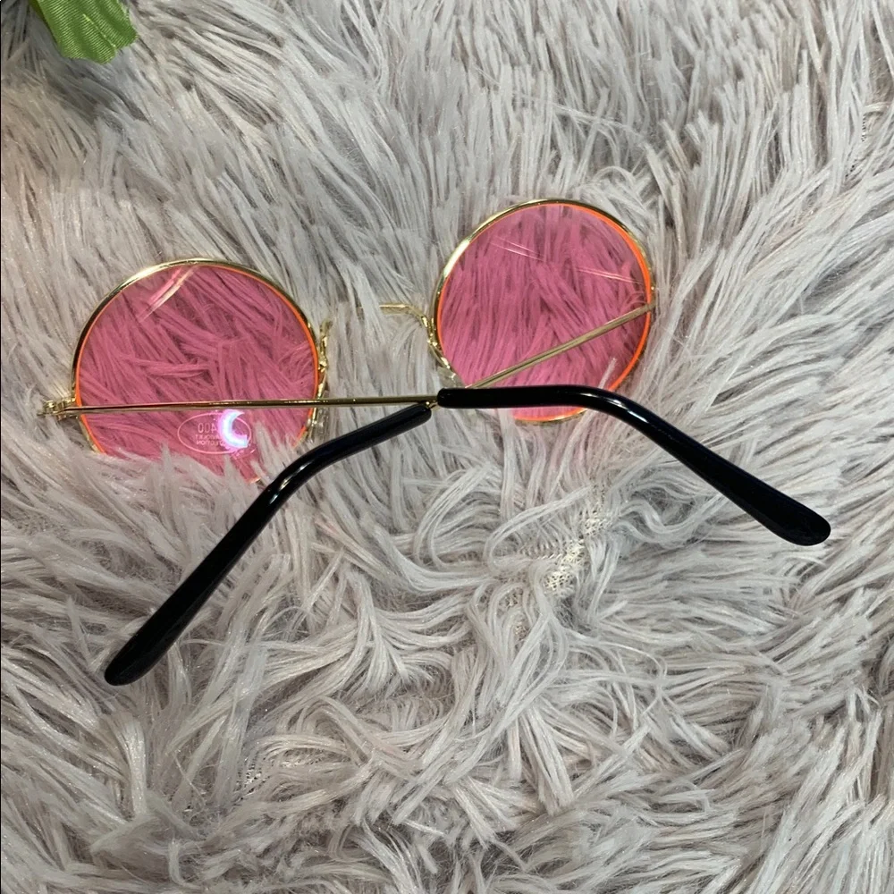 🌹Pretty in Pink Retro Hippie Style Gold Frame Round Pink UV400 Sunglasses • NWOT